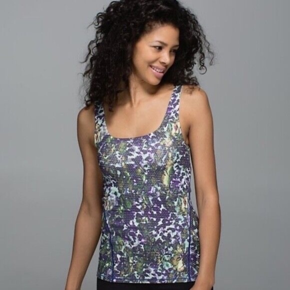 LULULEMON Amala Tank in Floral Sport White Multi Built In Support Size 6 - Picture 1 of 14